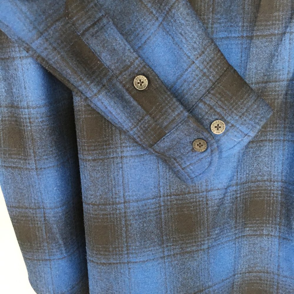 Pendleton NWT Royal & Black Plaid NWT Sz Med & Large - Picture 10 of 10